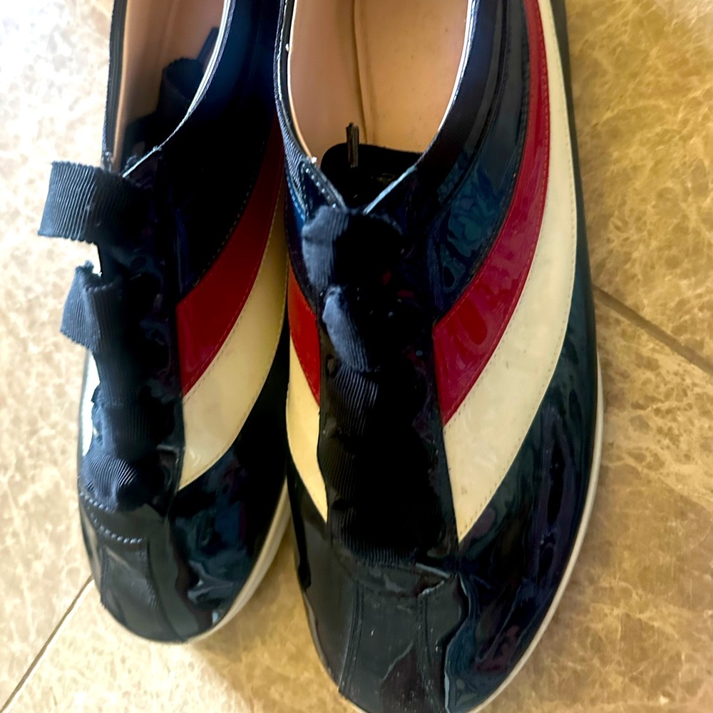 Gucci shoes